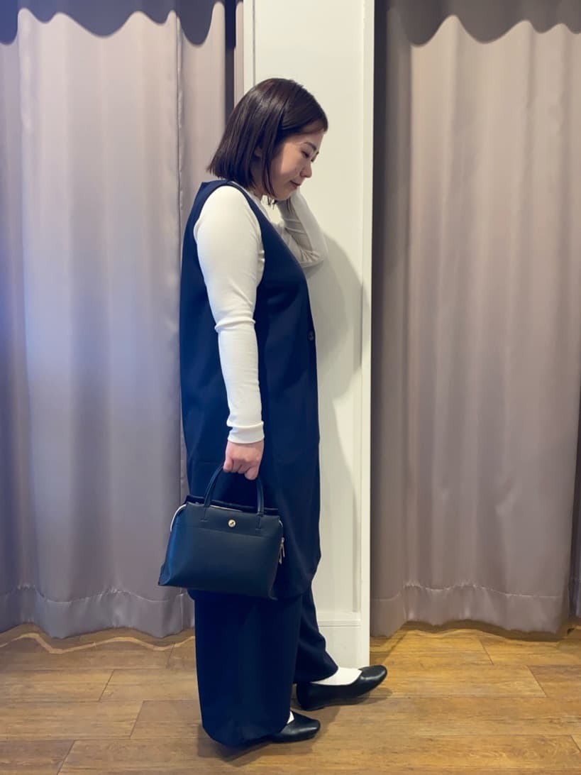 いーいさんの「SHOO･LA･RUE｜◆【洗える/S-3L/セットアップ可】セレモニーや通勤にも カットジョーゼット ジレ」を使ったコーディネート