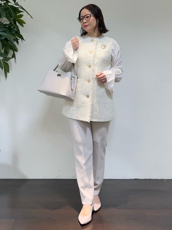 Asamiさんの「UNTITLED｜【セレモニー対応】ビジューブローチセット」を使ったコーディネート