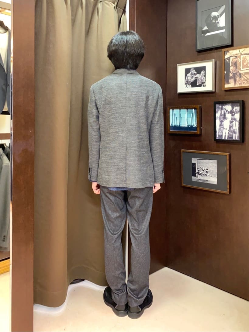 コバヤシさんの「TAKEO KIKUCHI｜【ONOFF対応】TRダブルニット ストレッチパンツ」を使ったコーディネート