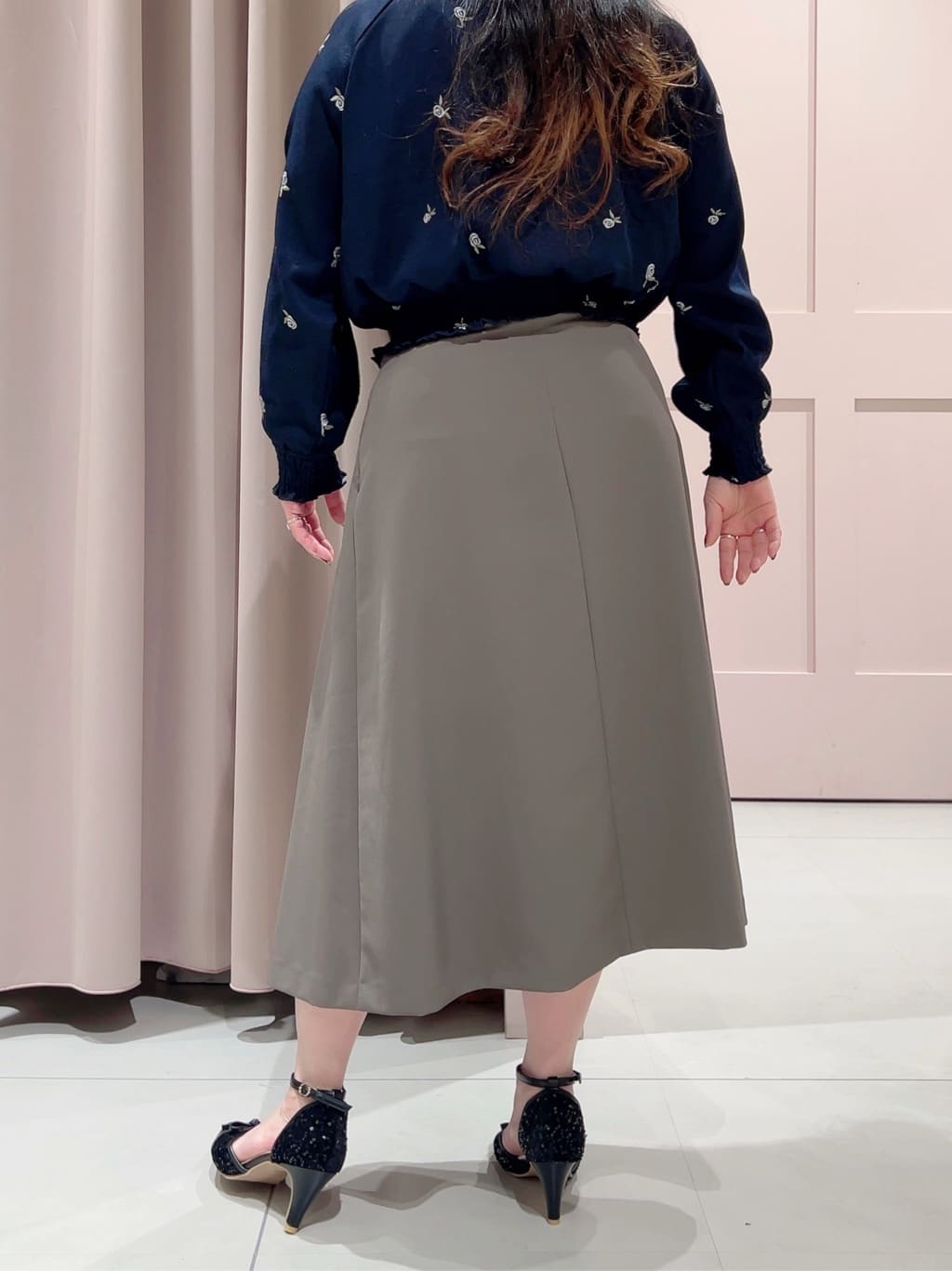 りえさんの「ESPERANZA｜スパンコールセパレートパンプス」を使ったコーディネート