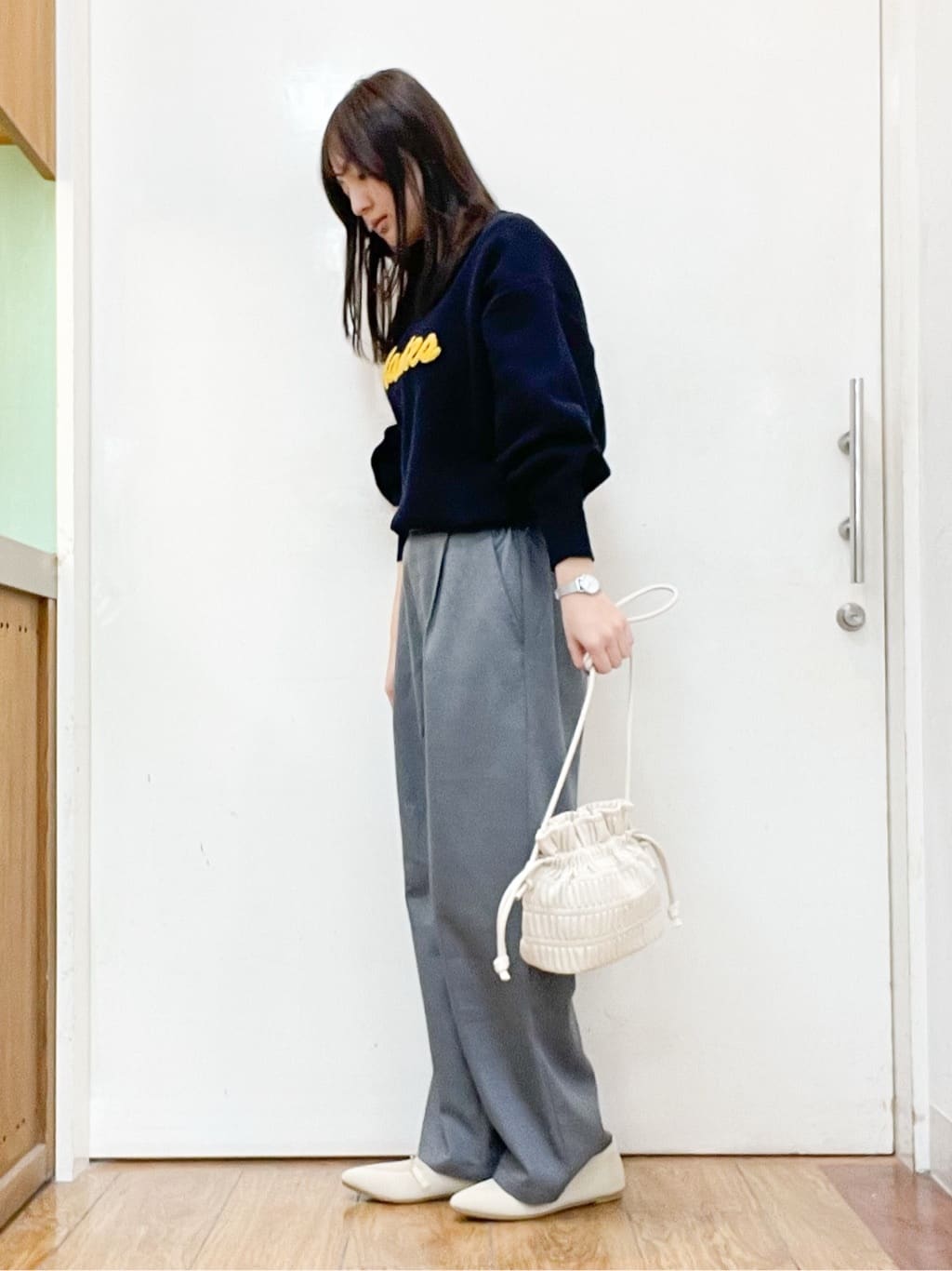 sakiさんの「SHOO･LA･RUE｜◆【洗える/S-LL】大人のきれいめスタイルに ワイドパンツ」を使ったコーディネート