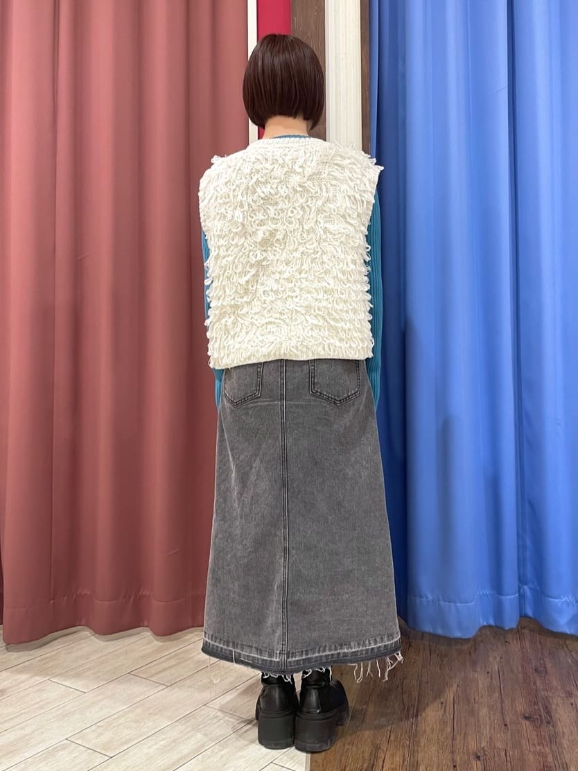 るるさんの「SHOO･LA･RUE｜◆【洗える/S-LL】一枚でもインナーでも プチハイネック リブニット」を使ったコーディネート