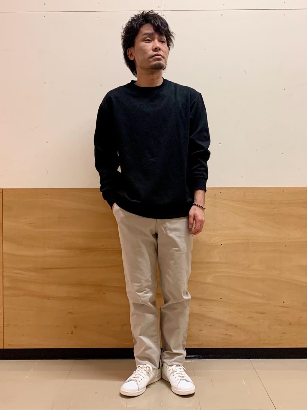MATUさんの「THE SHOP TK｜【オールシーズン穿ける！】7DAYSストレッチへリンボンパンツ　ON&hArr;OFF兼用」を使ったコーディネート