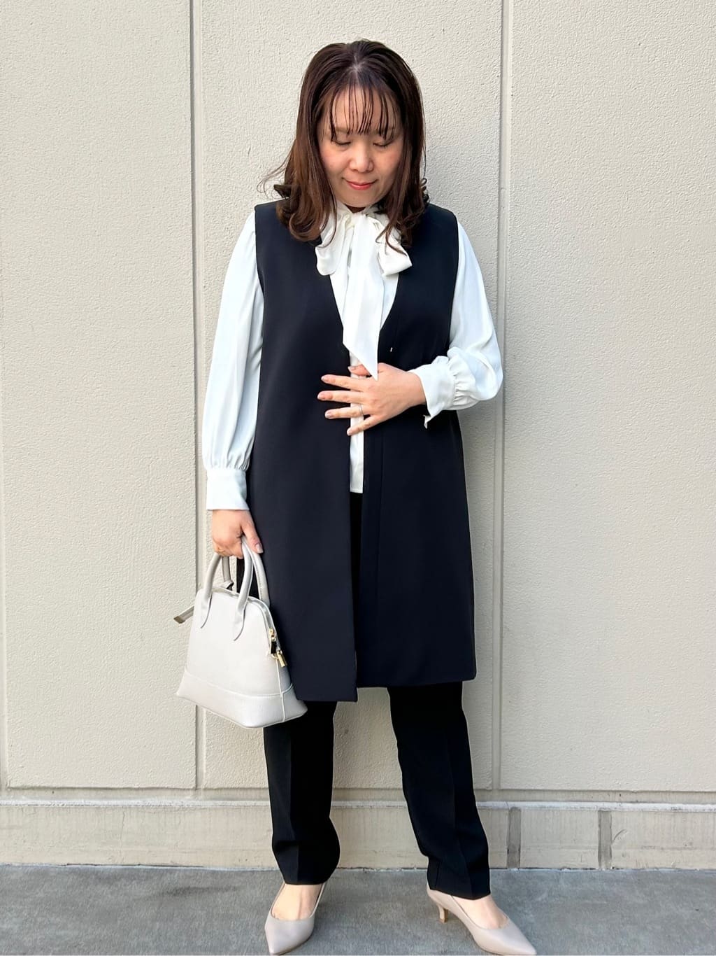 naomiさんの「OPAQUE.CLIP｜◆《通勤/セットアップ対応》ロングジレ/ダブルクロス【洗濯機洗い可】」を使ったコーディネート
