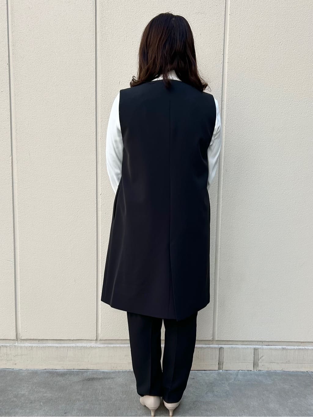 naomiさんの「OPAQUE.CLIP｜◆《通勤/セットアップ対応》ロングジレ/ダブルクロス【洗濯機洗い可】」を使ったコーディネート