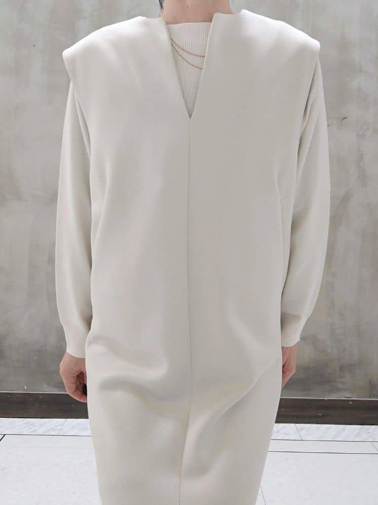 shioさんの「grove｜◆ダンボールカルゼキーネックジャンドレ」を使ったコーディネート