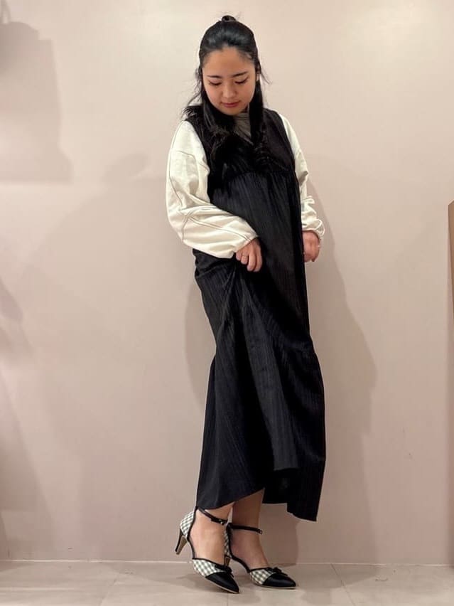 のはらっちょさんの「ESPERANZA｜スパンコールセパレートパンプス」を使ったコーディネート