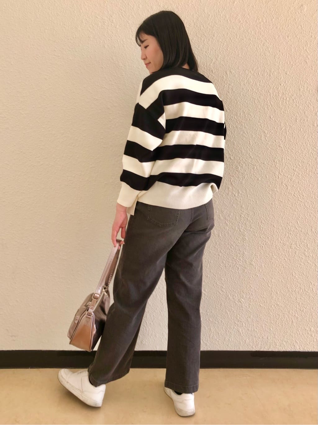 Tsuruさんの「SHOO･LA･RUE｜◆【S-LL/洗える】スウェットライク オーバーサイズニット」を使ったコーディネート