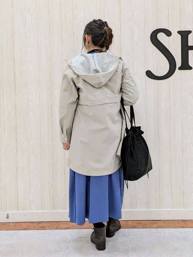 さくみぃさんの「SHOO･LA･RUE｜◆【S-LL/撥水/防花粉】軽やかに女性らしくボンディング フーデッドコート」を使ったコーディネート