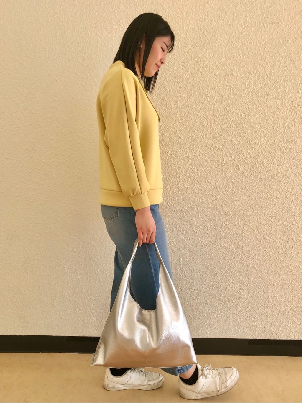 Tsuruさんの「SHOO･LA･RUE｜◆トライアングルトートバッグ」を使ったコーディネート