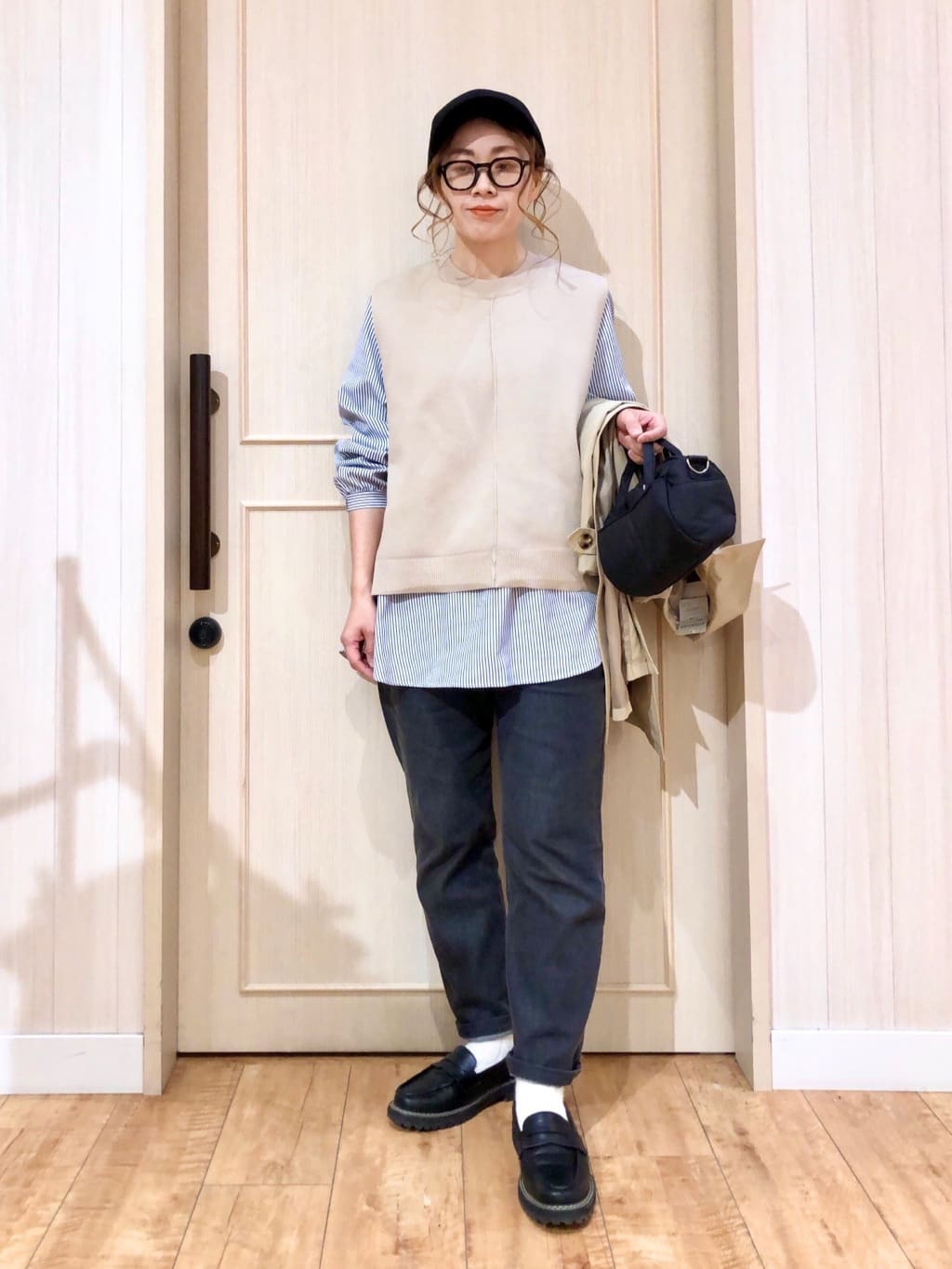 YOUさんの「SHOO･LA･RUE｜◆【S-LL/撥水/防花粉】オンにもオフにも ステンカラーコート」を使ったコーディネート