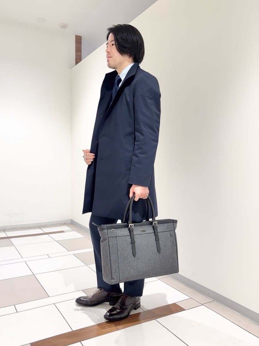 及川さんの「TAKEO KIKUCHI｜【Three by Three】シャイニーシャークピンヘッド スーツ/3ピース対応可」を使ったコーディネート