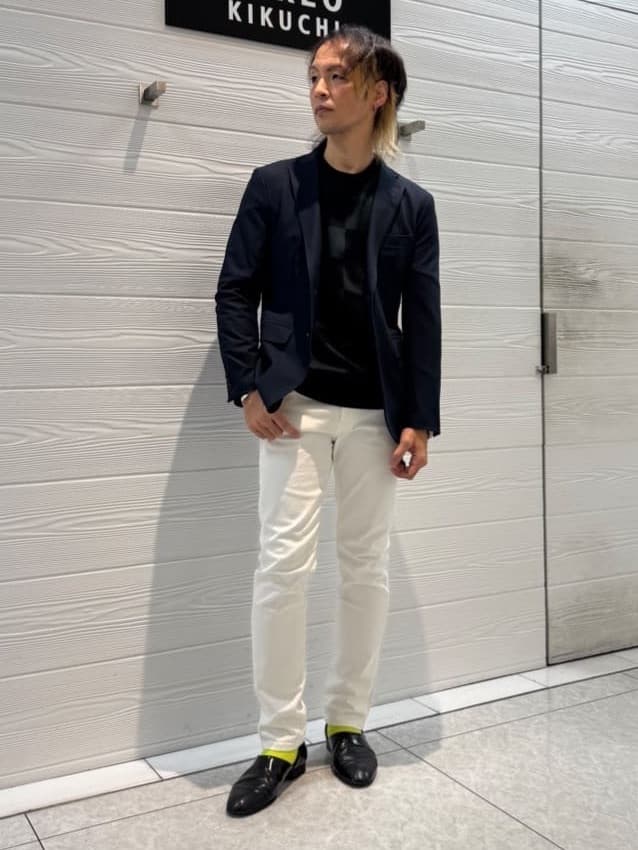 井出恭輔さんの「TAKEO KIKUCHI｜【Sサイズ～】ストレッチ デニム パンツ」を使ったコーディネート