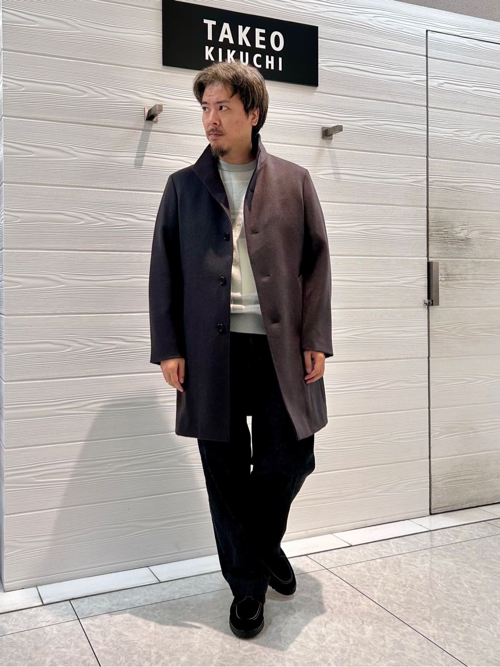 すーさんの「TAKEO KIKUCHI｜【ウールカシミヤブレンド】ビーバー調 スタンドカラー コート」を使ったコーディネート