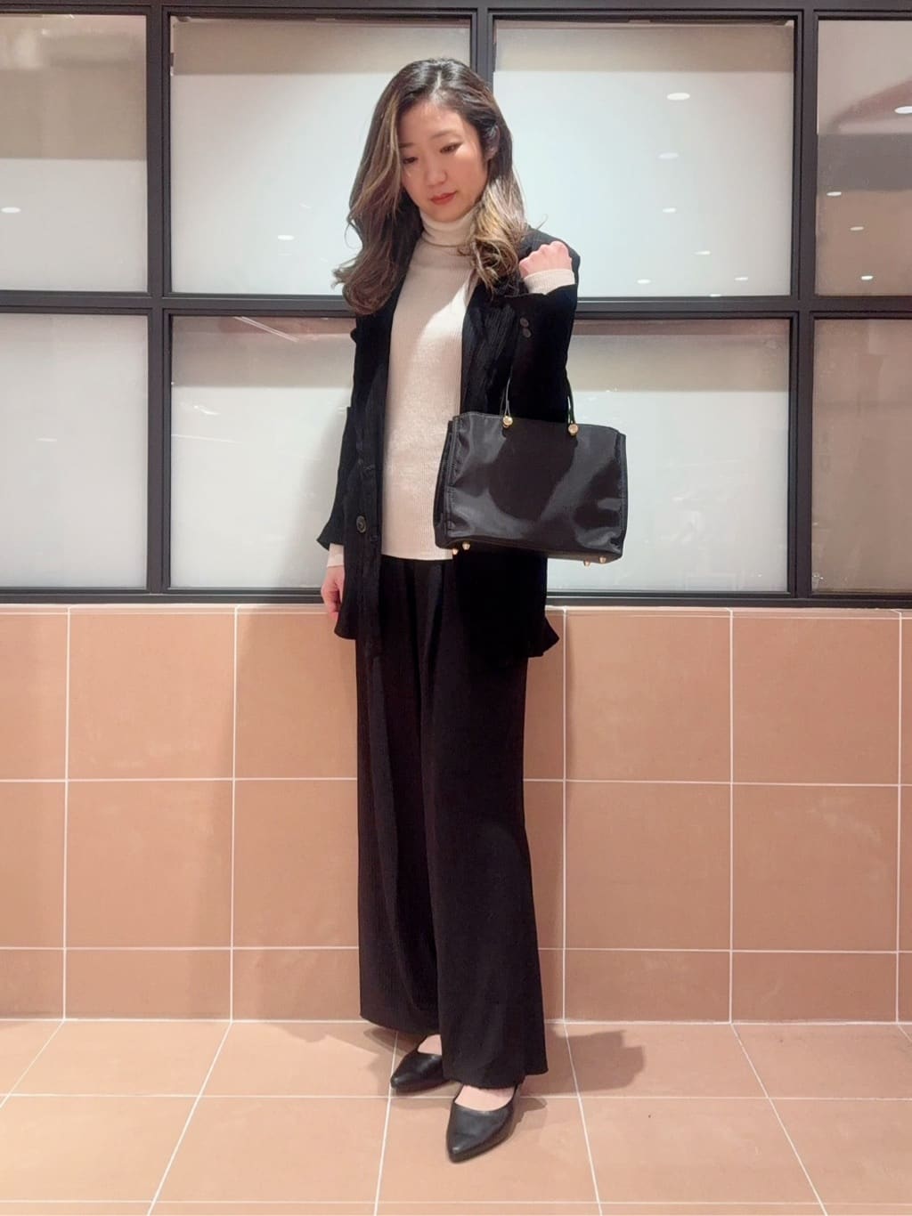 kaoriさんの「ESPERANZA｜《定番》晴雨兼用クッションフラットパンプス」を使ったコーディネート