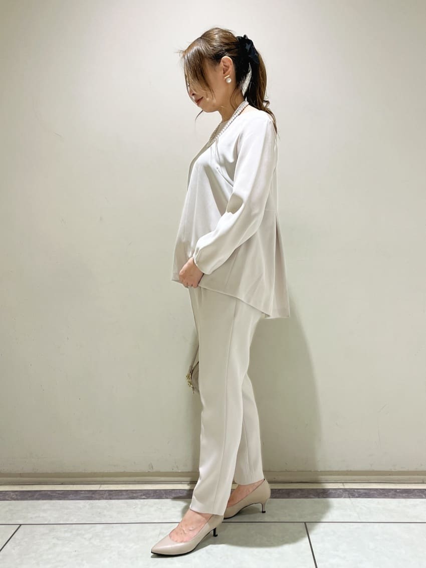 sattoさんの「UNTITLED｜◆【セットアップ可能】ペプラムブラウス」を使ったコーディネート