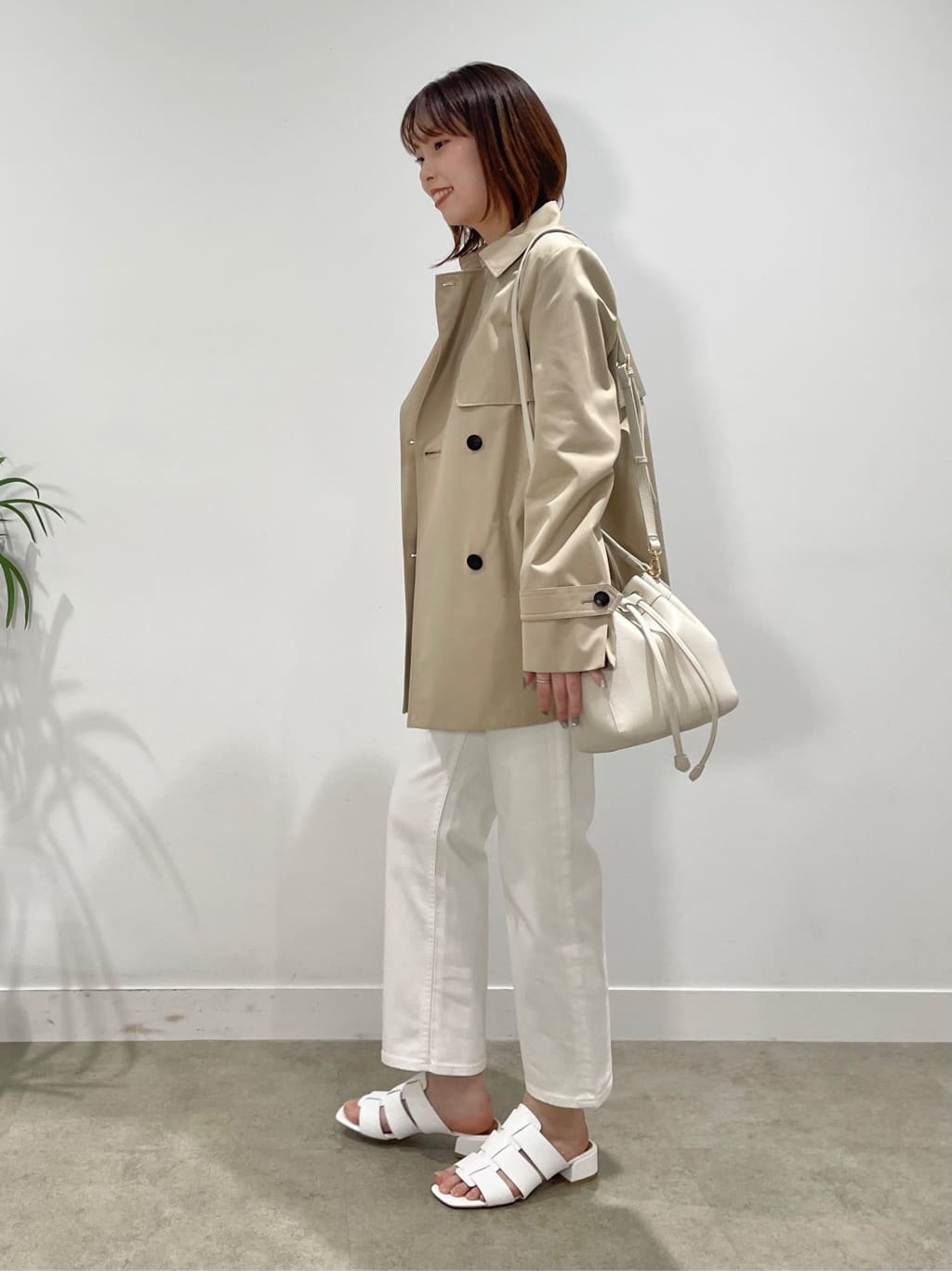 ねねさんの「INDIVI｜【褒められデニム】スリムストレート デニムパンツ」を使ったコーディネート