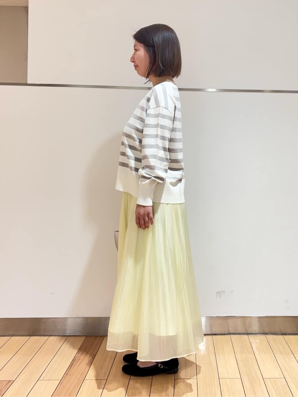 MIKIKOさんの「UNTITLED｜◆【洗える/オンオフ使える】袖リブスリットストレッチニット」を使ったコーディネート