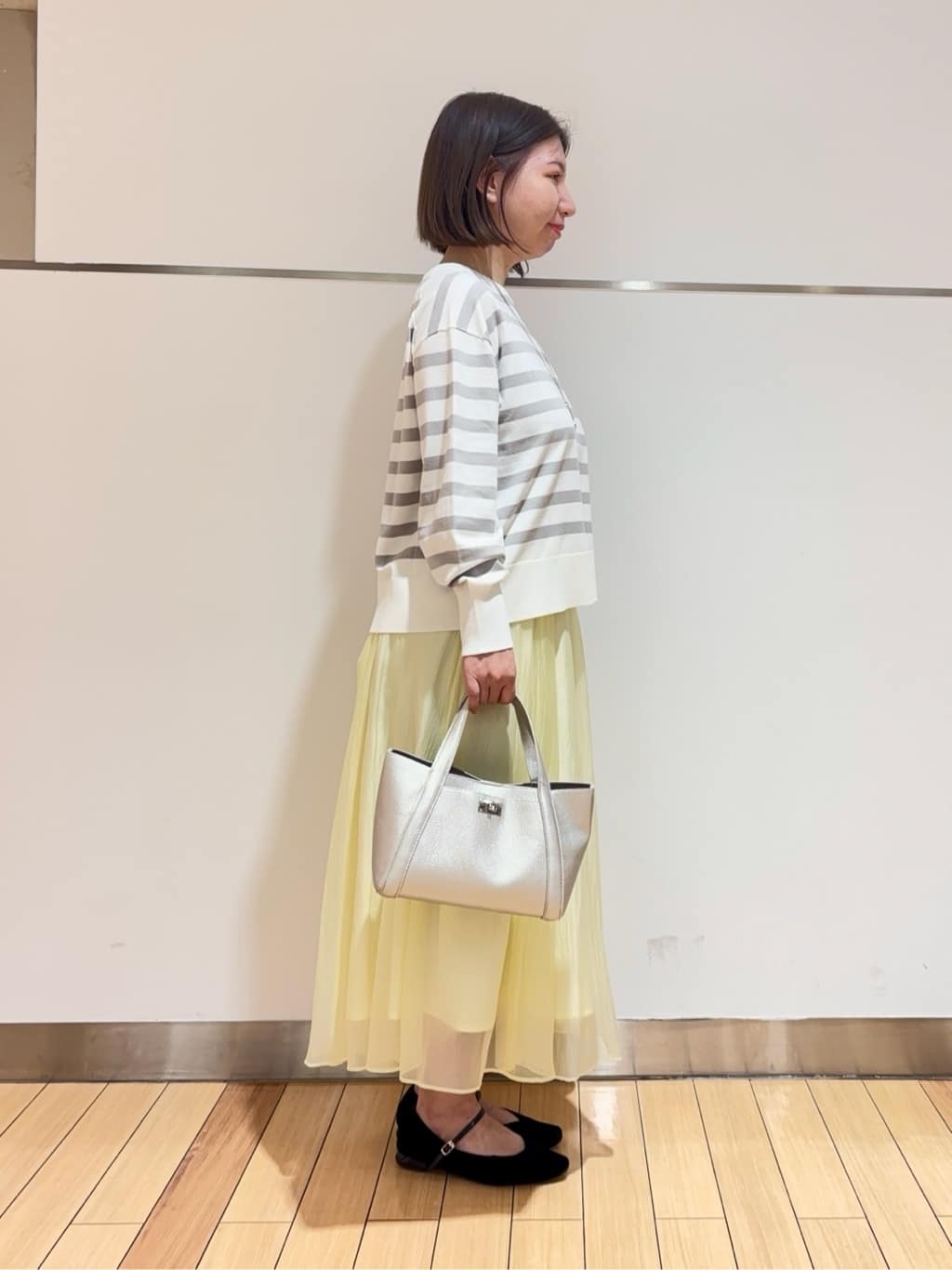 MIKIKOさんの「UNTITLED｜◆【洗える/オンオフ使える】袖リブスリットストレッチニット」を使ったコーディネート
