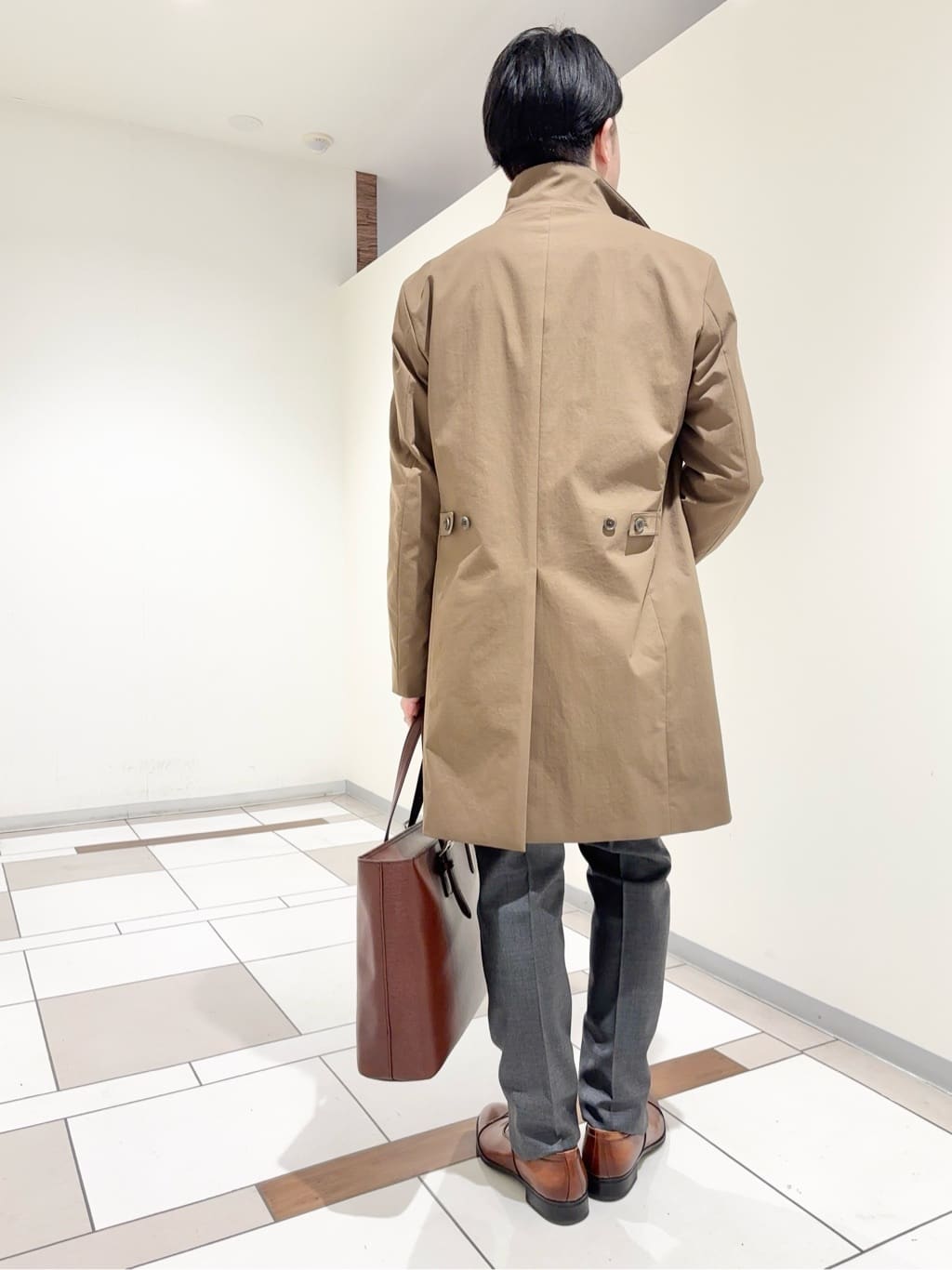 及川さんの「TAKEO KIKUCHI｜【Three by Three】シャイニーシャークピンヘッド スーツ/3ピース対応可」を使ったコーディネート
