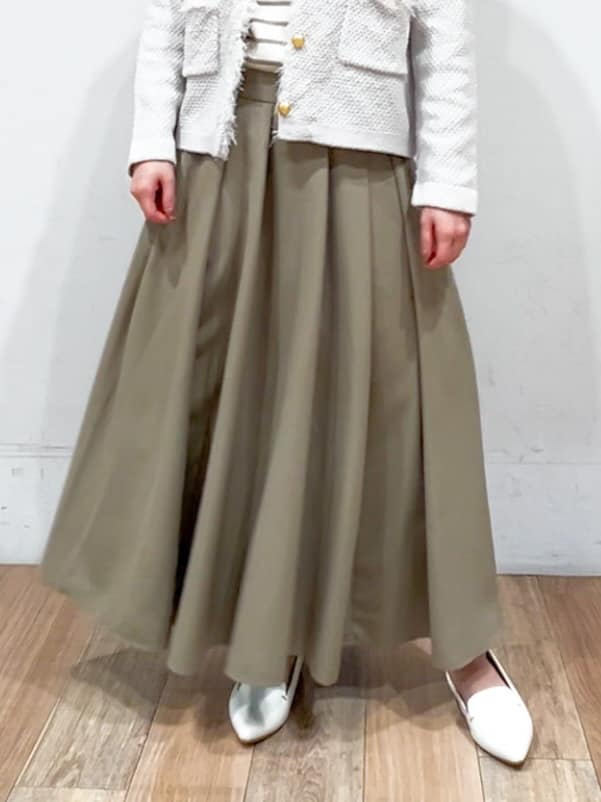 山さんさんの「grove｜メタルパーツローファーパンプス【晴雨兼用】」を使ったコーディネート