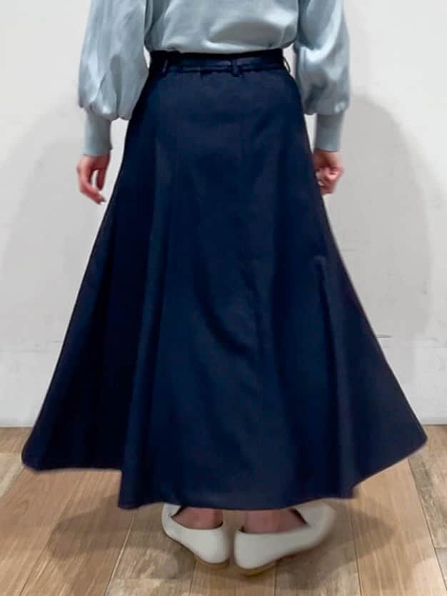 山さんさんの「grove｜メタルパーツローファーパンプス【晴雨兼用】」を使ったコーディネート