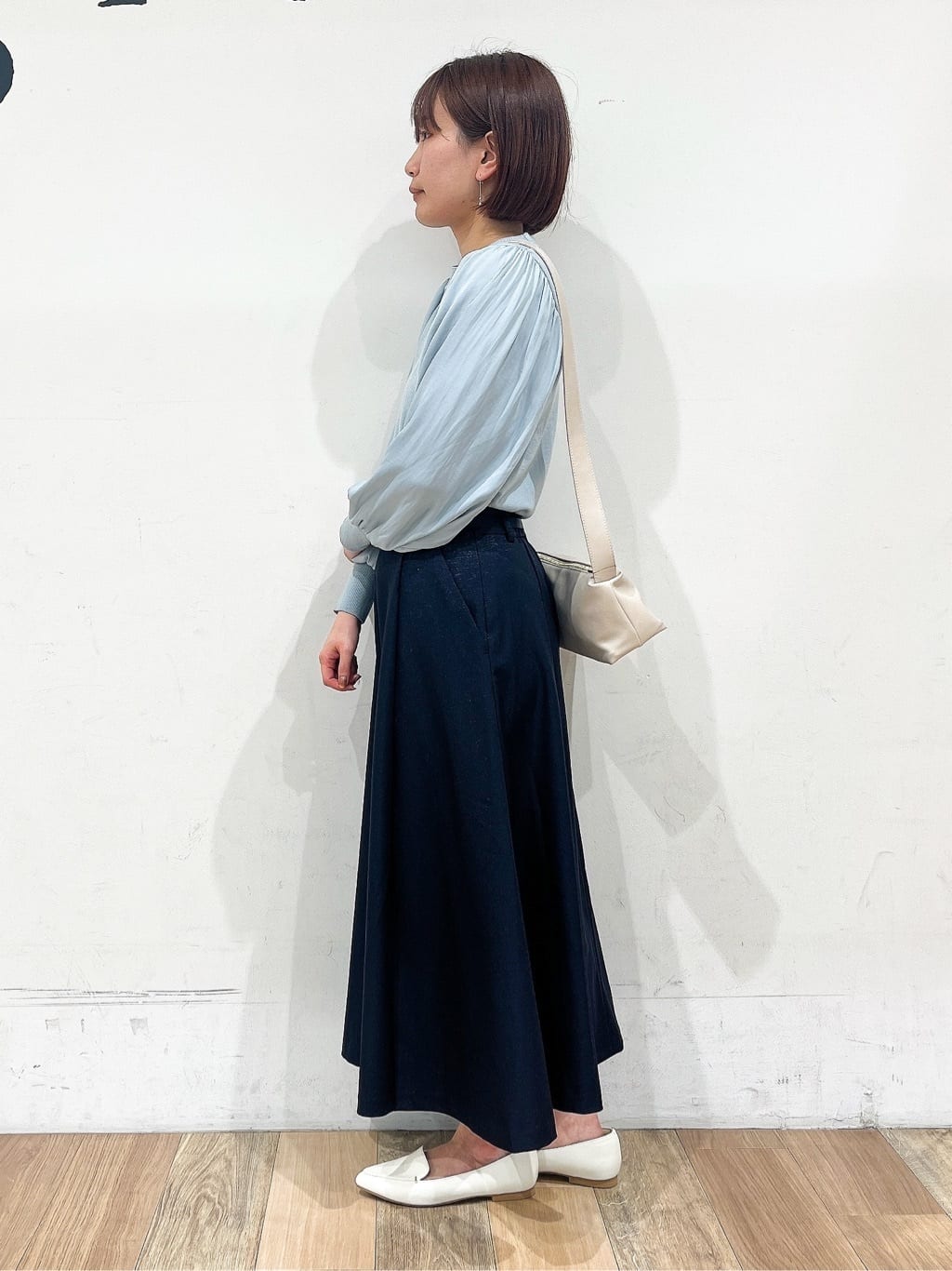 山さんさんの「grove｜メタルパーツローファーパンプス【晴雨兼用】」を使ったコーディネート