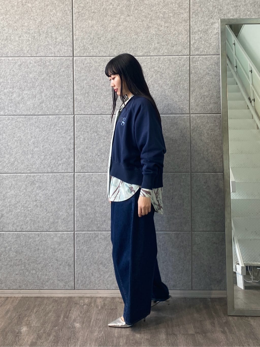rinaさんの「INDIVI｜ハイウエストカーブデニム」を使ったコーディネート