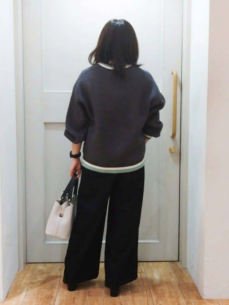 みーさんの「SHOO･LA･RUE｜◆【通勤/セレモニー/2WAY】フロントバー金具3層トート」を使ったコーディネート