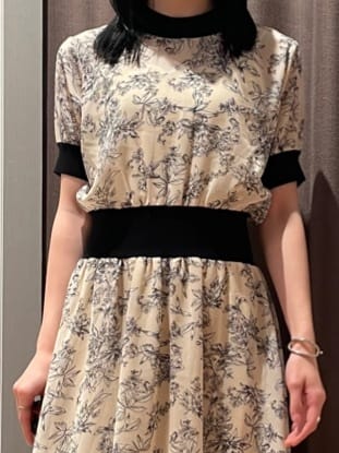 Karinさんの「DRESSTERIOR｜」を使ったコーディネート
