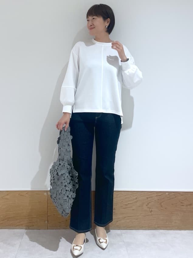Yukinkoさんの「OPAQUE.CLIP｜◆ボリュームスリーブトップス【洗濯機洗い可】」を使ったコーディネート