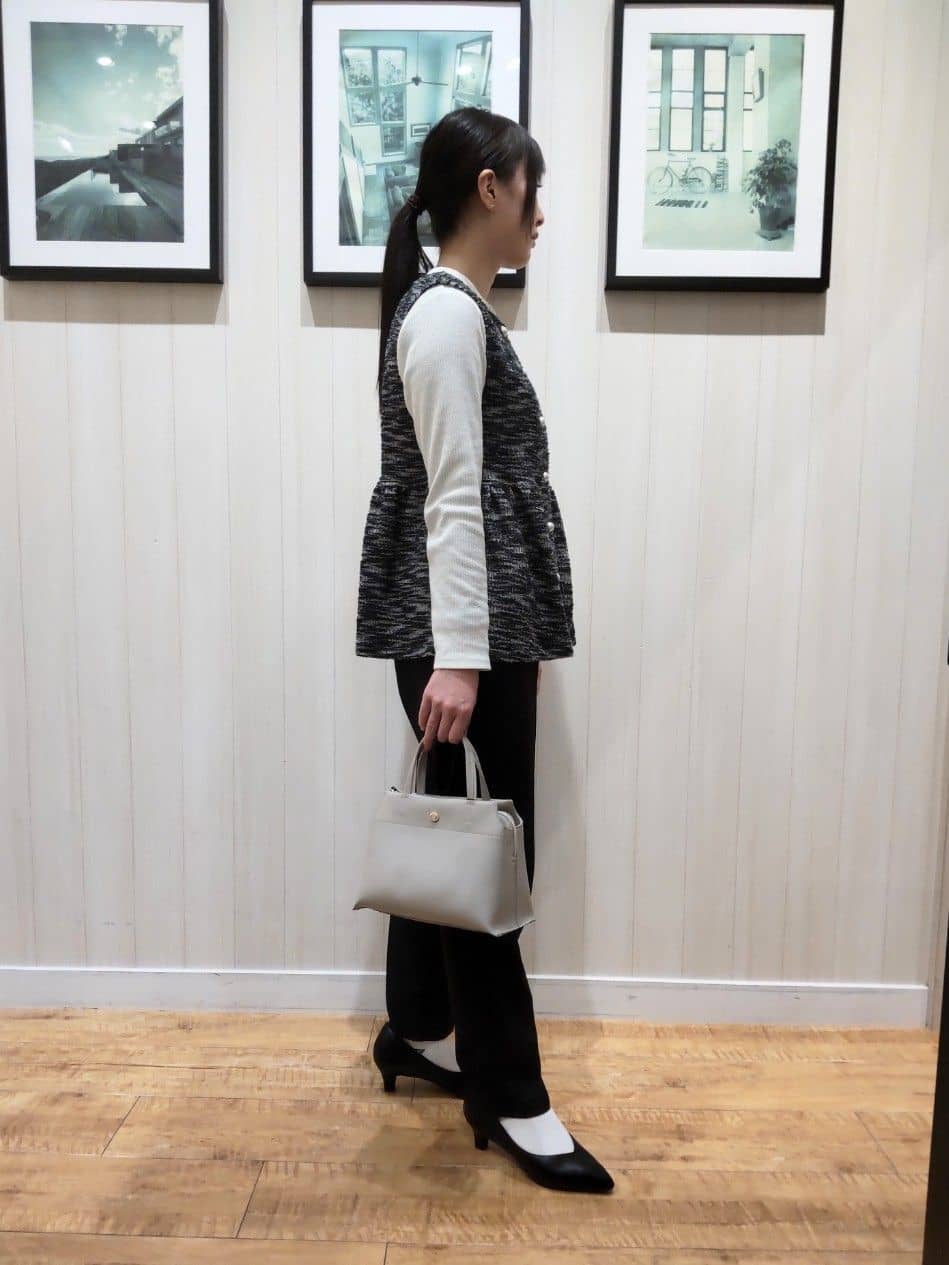 Ariさんの「SHOO･LA･RUE｜」を使ったコーディネート
