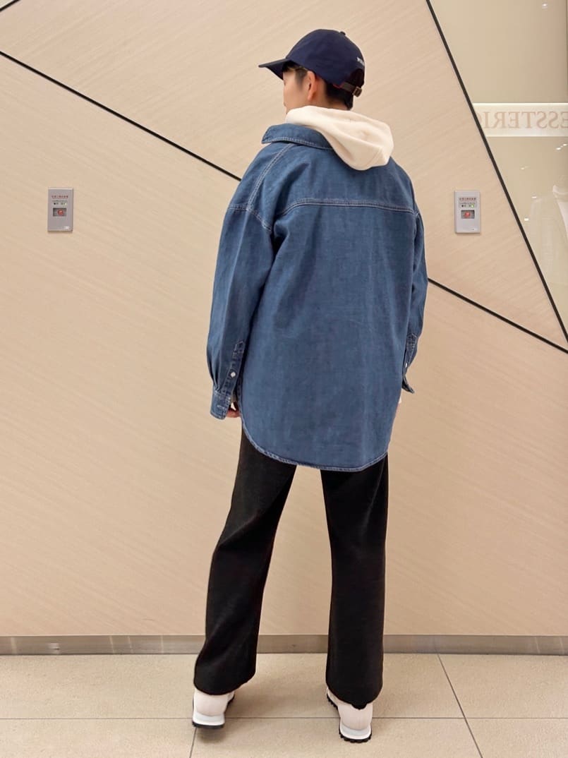 OCHIAIさんの「DRESSTERIOR｜デキシー吊裏毛ジップアップパーカ」を使ったコーディネート