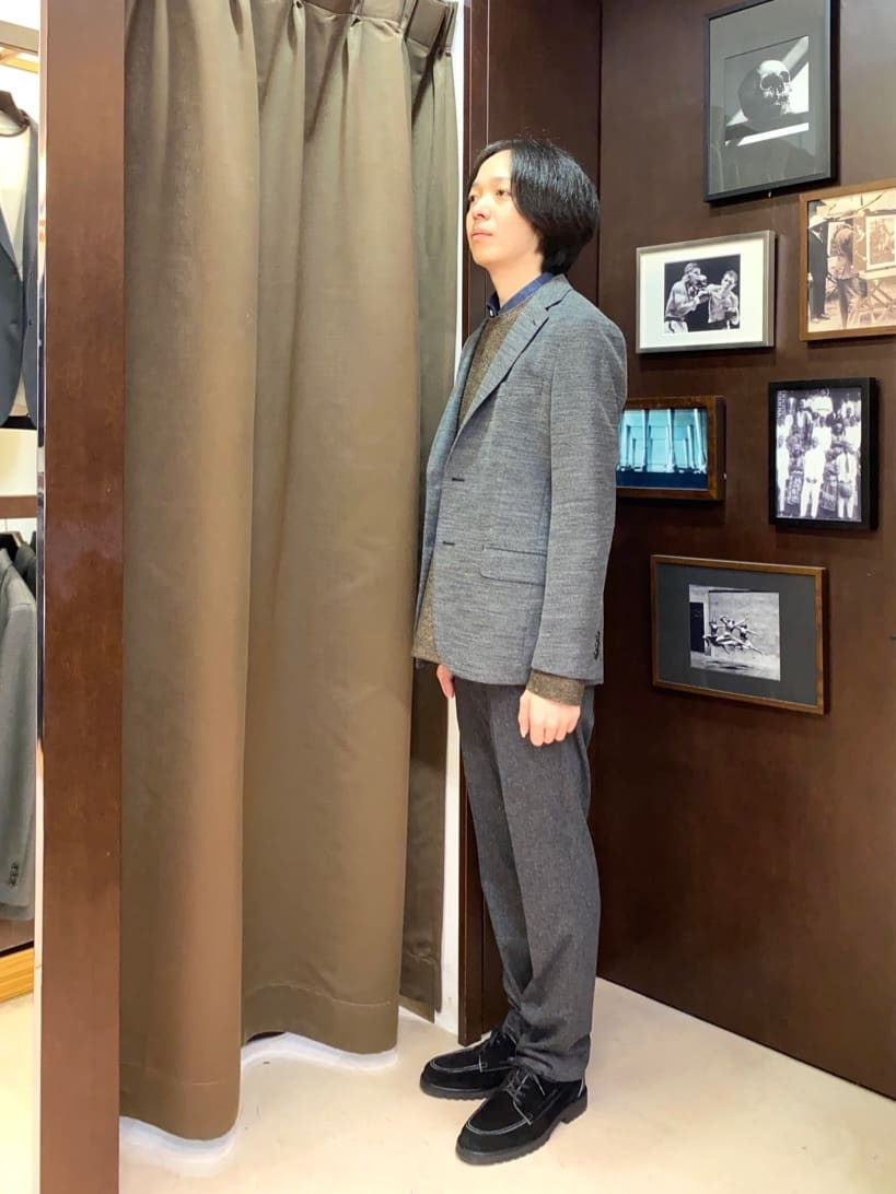 コバヤシさんの「TAKEO KIKUCHI｜【ONOFF対応】TRダブルニット ストレッチパンツ」を使ったコーディネート