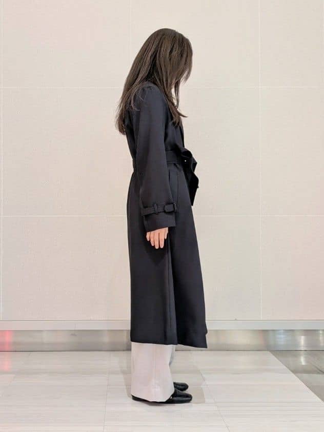Rieさんの「UNTITLED｜◆【通勤】バックサテン トレンチコート」を使ったコーディネート