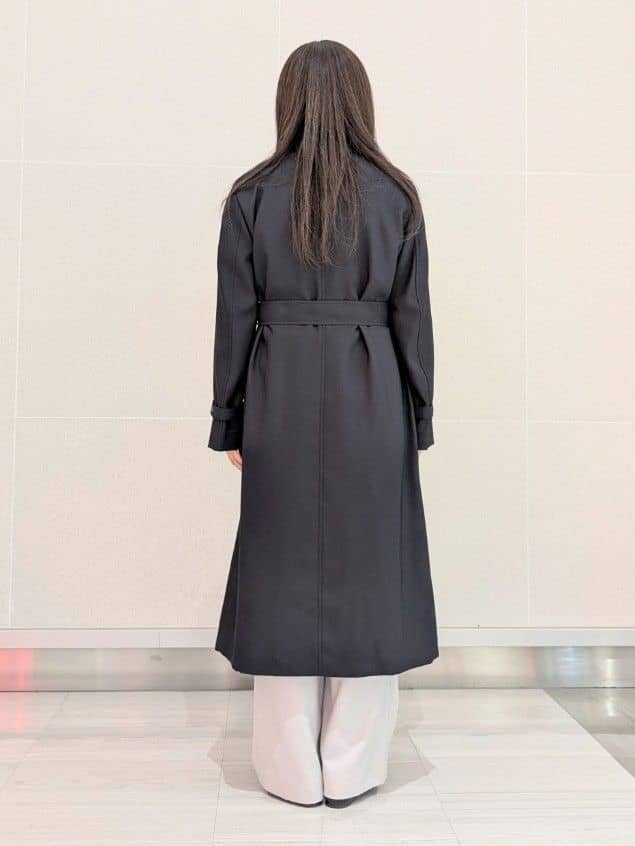 Rieさんの「UNTITLED｜◆【通勤】バックサテン トレンチコート」を使ったコーディネート