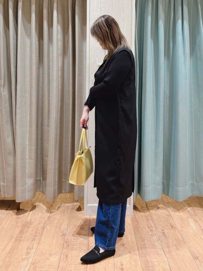 HANAさんの「SHOO･LA･RUE｜◆【S-LL/2WAY】ジャンドレにもなるロングジレ」を使ったコーディネート