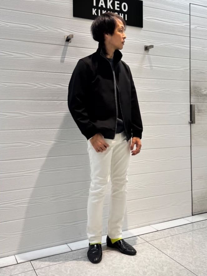 井出恭輔さんの「TAKEO KIKUCHI｜【Sサイズ～】ストレッチ デニム パンツ」を使ったコーディネート