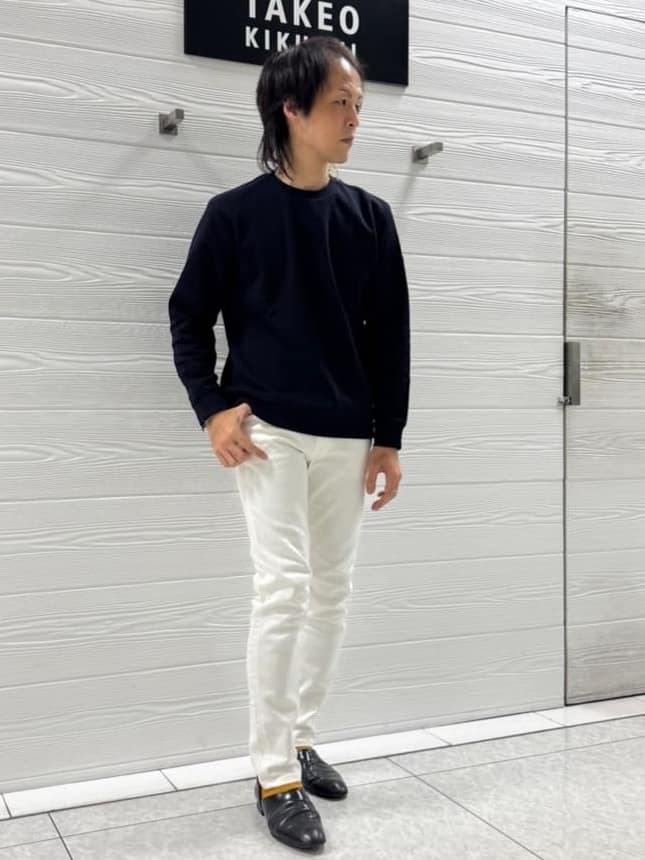 井出恭輔さんの「TAKEO KIKUCHI｜【Sサイズ～】ストレッチ デニム パンツ」を使ったコーディネート