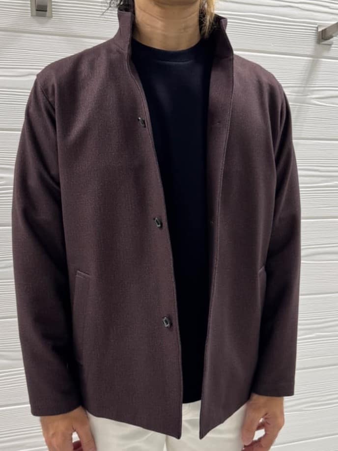 井出恭輔さんの「TAKEO KIKUCHI｜【DOWN FABRIC】ダウンファブリック スタンドカラーブルゾン」を使ったコーディネート