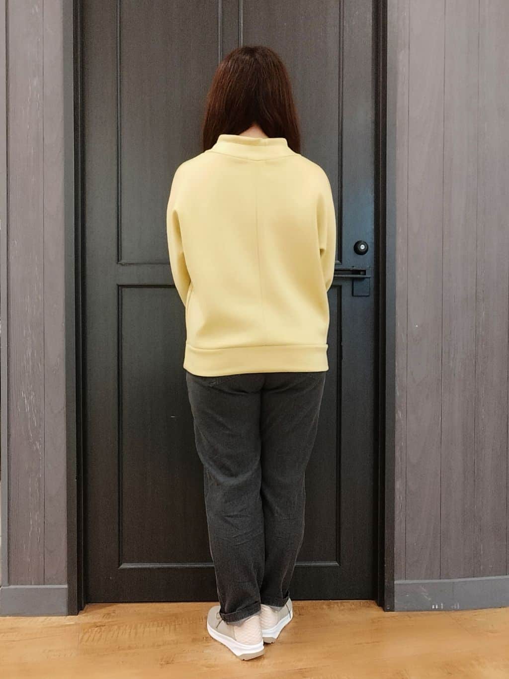 mさんの「SHOO･LA･RUE｜◆【洗える/SS-3L/美脚シルエット】アクティブ派のデニム イージーテーパードパンツ」を使ったコーディネート