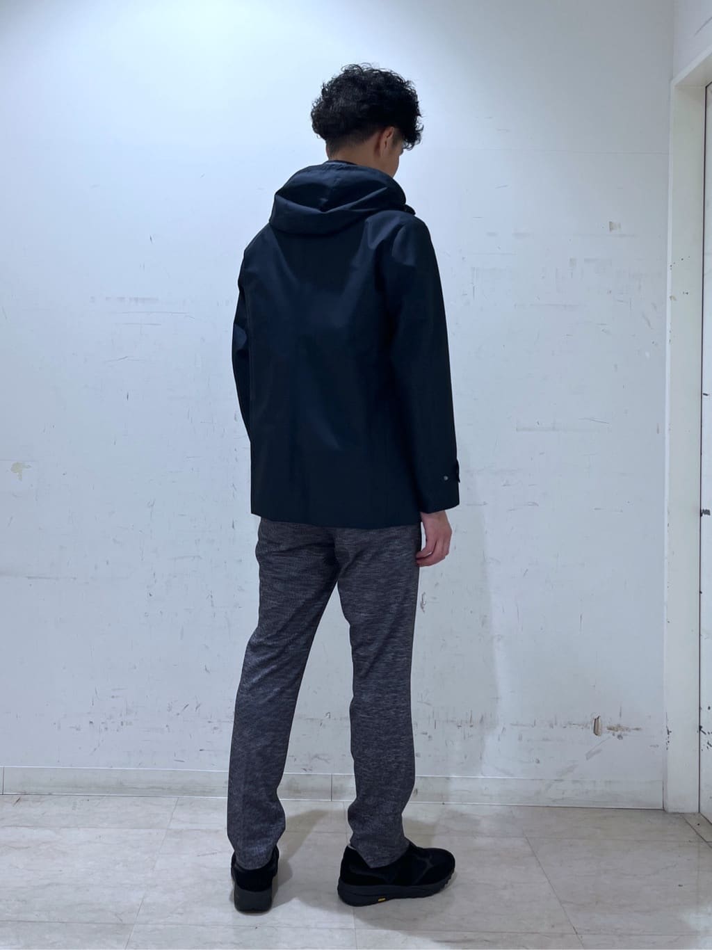 mutoさんの「TAKEO KIKUCHI｜【ONOFF対応】TRダブルニット ストレッチパンツ」を使ったコーディネート