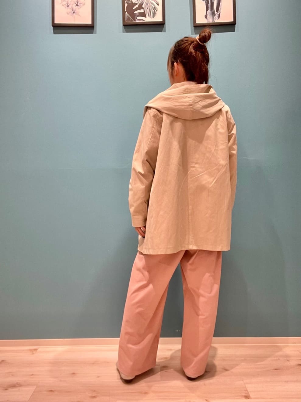 うめちゃんさんの「SHOO･LA･RUE｜◆【洗える/S-LL/ちくちくしにくい】大人のための ロゴ入りスウェットライクニット」を使ったコーディネート