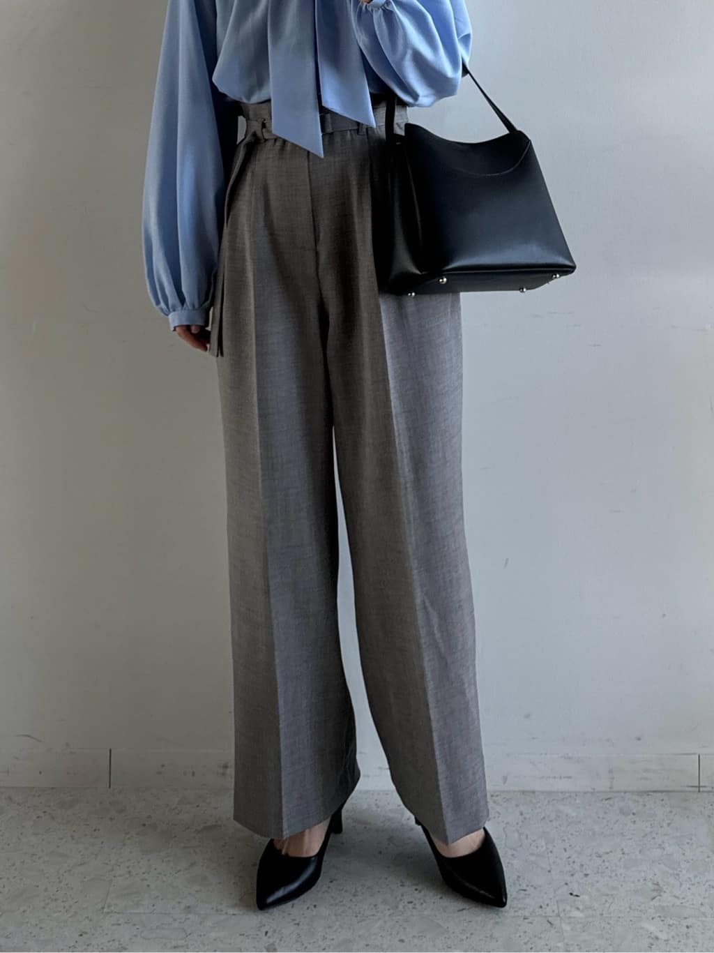 omaさんの「THE SHOP TK｜◆【ONOFF活躍/セレモニー/通勤】ギャザーリボンタイブラウス/洗える」を使ったコーディネート