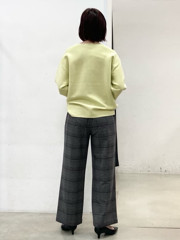 fujiさんの「THE SHOP TK｜◆【毛玉になりにくい/蓄熱性】春色_美人ガーターニット/洗える/体形カバー」を使ったコーディネート