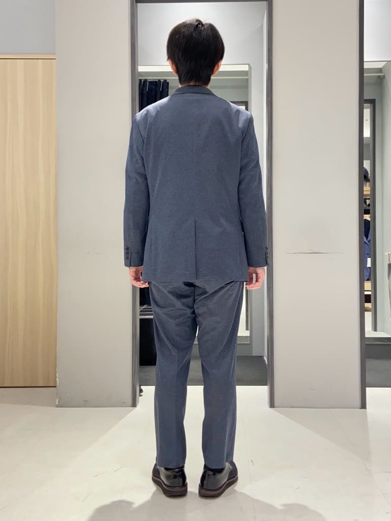 わいずみさんの「TAKEO KIKUCHI｜【多機能・軽量】シャドーライン リュック」を使ったコーディネート
