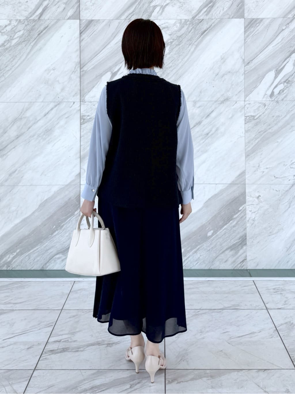そねなおさんの「index｜◆《美人百花掲載》ポケット付きツイードジレ／通勤対応【洗える】」を使ったコーディネート