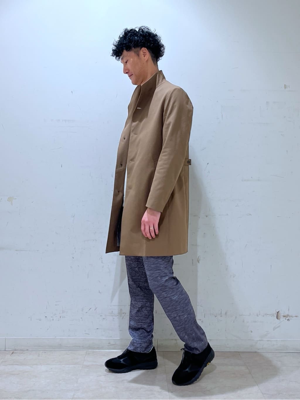 mutoさんの「TAKEO KIKUCHI｜【ONOFF対応】TRダブルニット ストレッチパンツ」を使ったコーディネート
