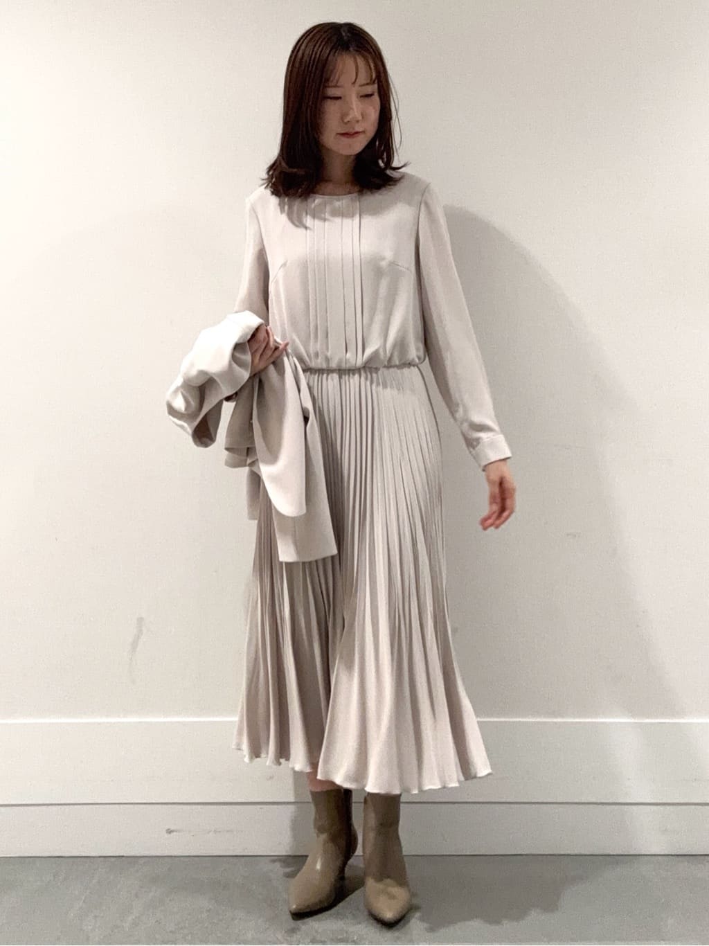mioさんの「UNTITLED｜◆【通勤スーツ】ノーカラージャケット」を使ったコーディネート