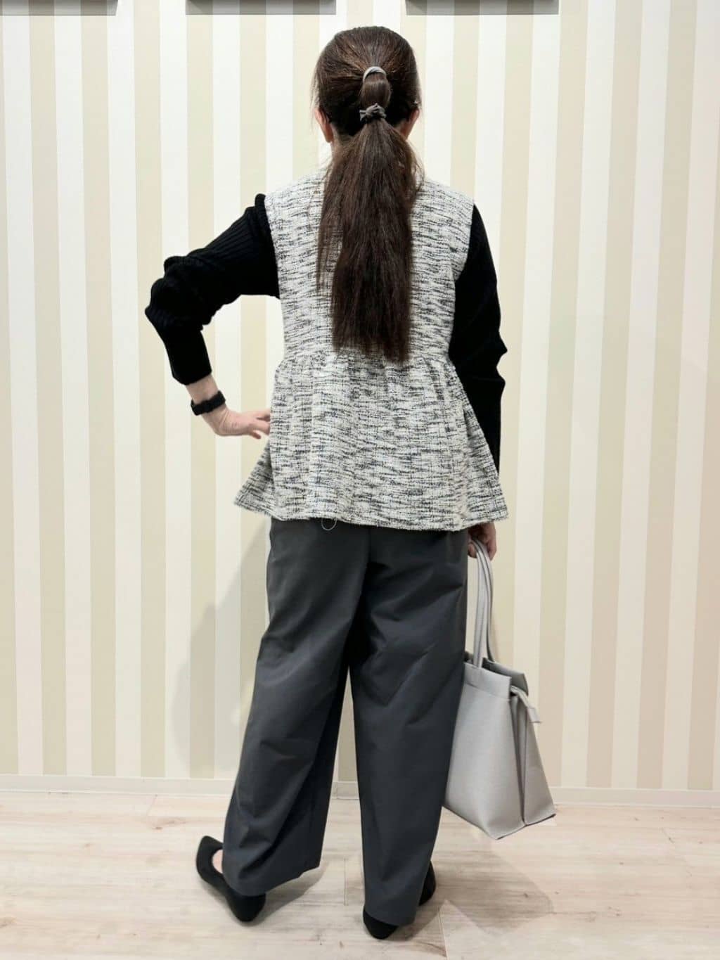 nonaさんの「SHOO･LA･RUE｜◆【S-LL】楽してすっきり タックワイドパンツ」を使ったコーディネート
